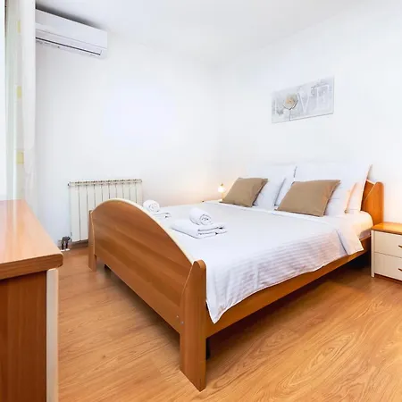 Sandra Apartment