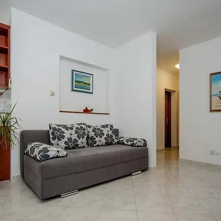 Sandra Apartment