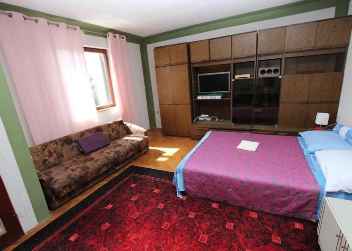 Sandra Apartment *