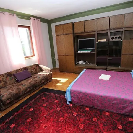 Sandra Apartment *